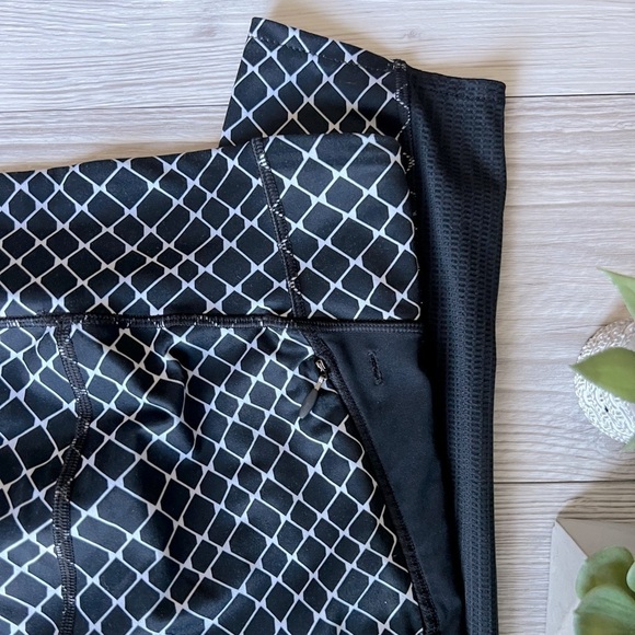 UNDER ARMOUR crosshatch mesh leggings size S - Picture 11 of 14